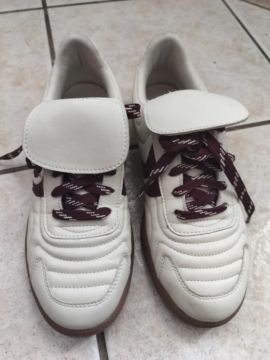 🏈 Steve Madden  White Leather Sneakers