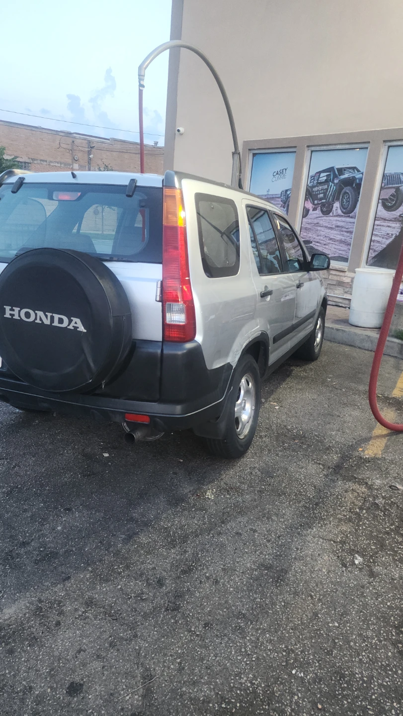 Silver Honda CR-V - photo 3