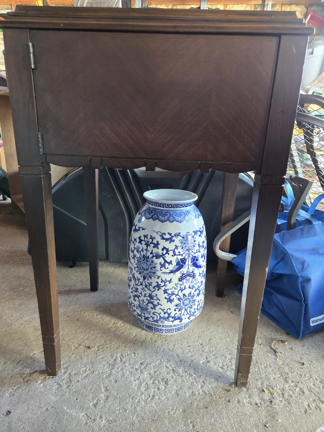 Antique/Vintage Sewing Cabinet - photo 2