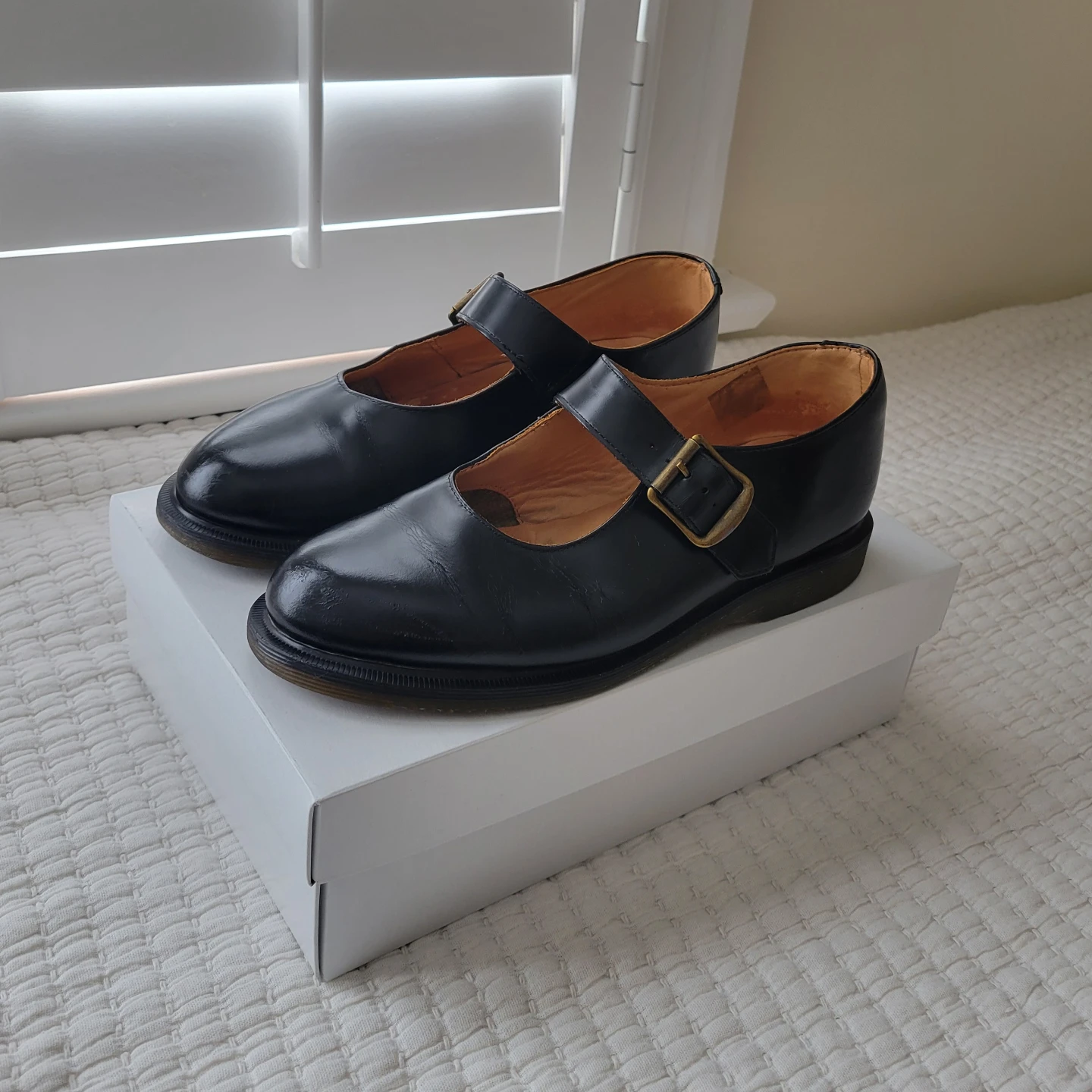 Vintage Doc Martens mary janes