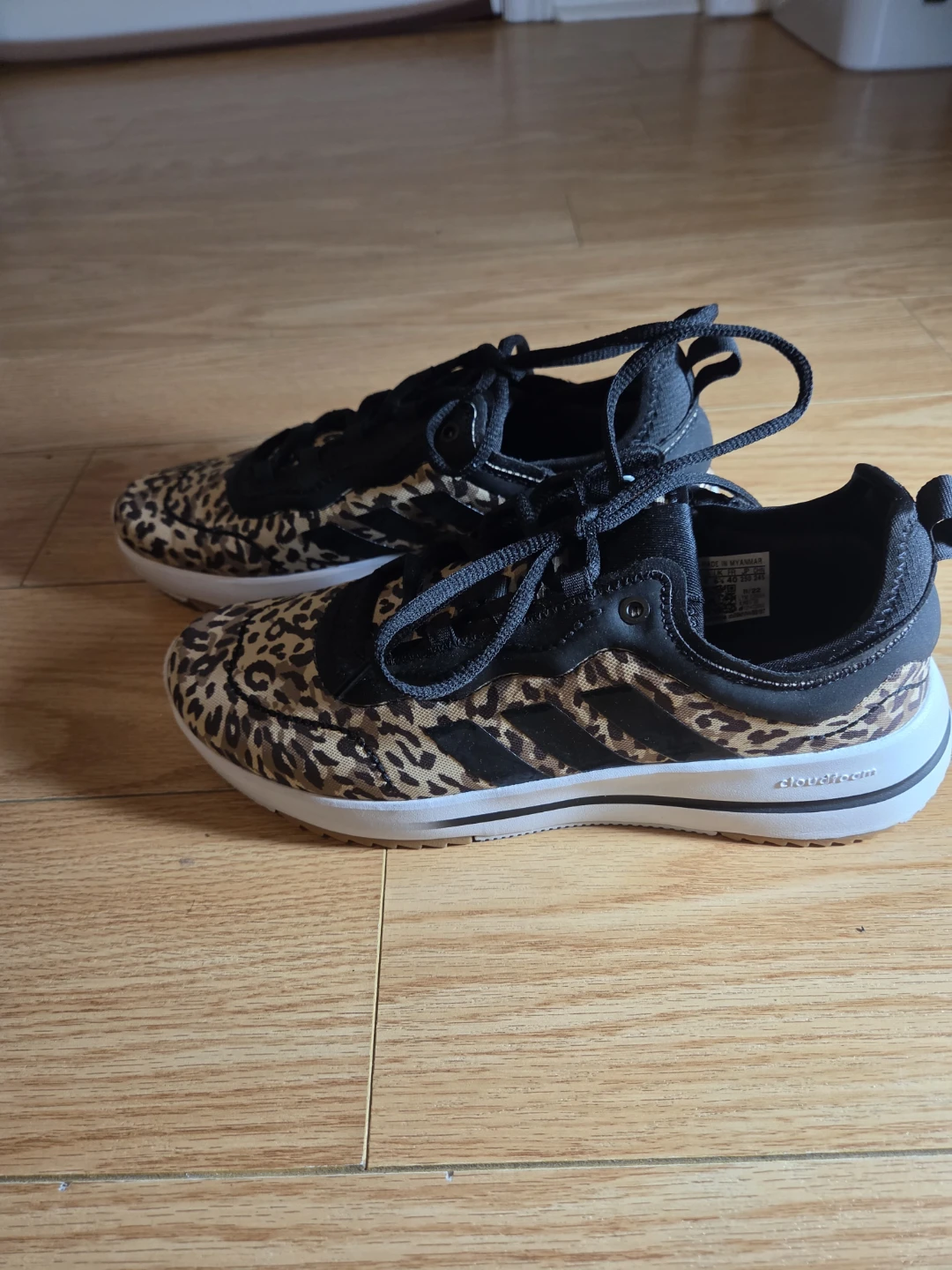 Brand New Adidas Cloudfoam Leopard Print Sneakers - photo 3