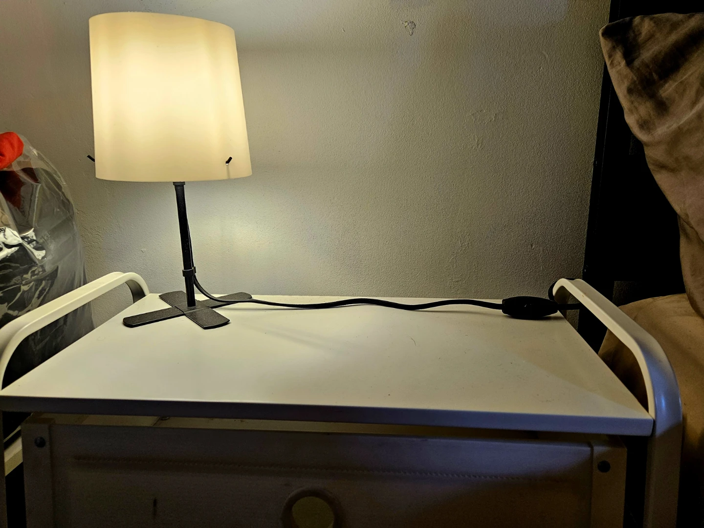 Pair of 3-Drawer Storage Unit with Lamp - photo 2