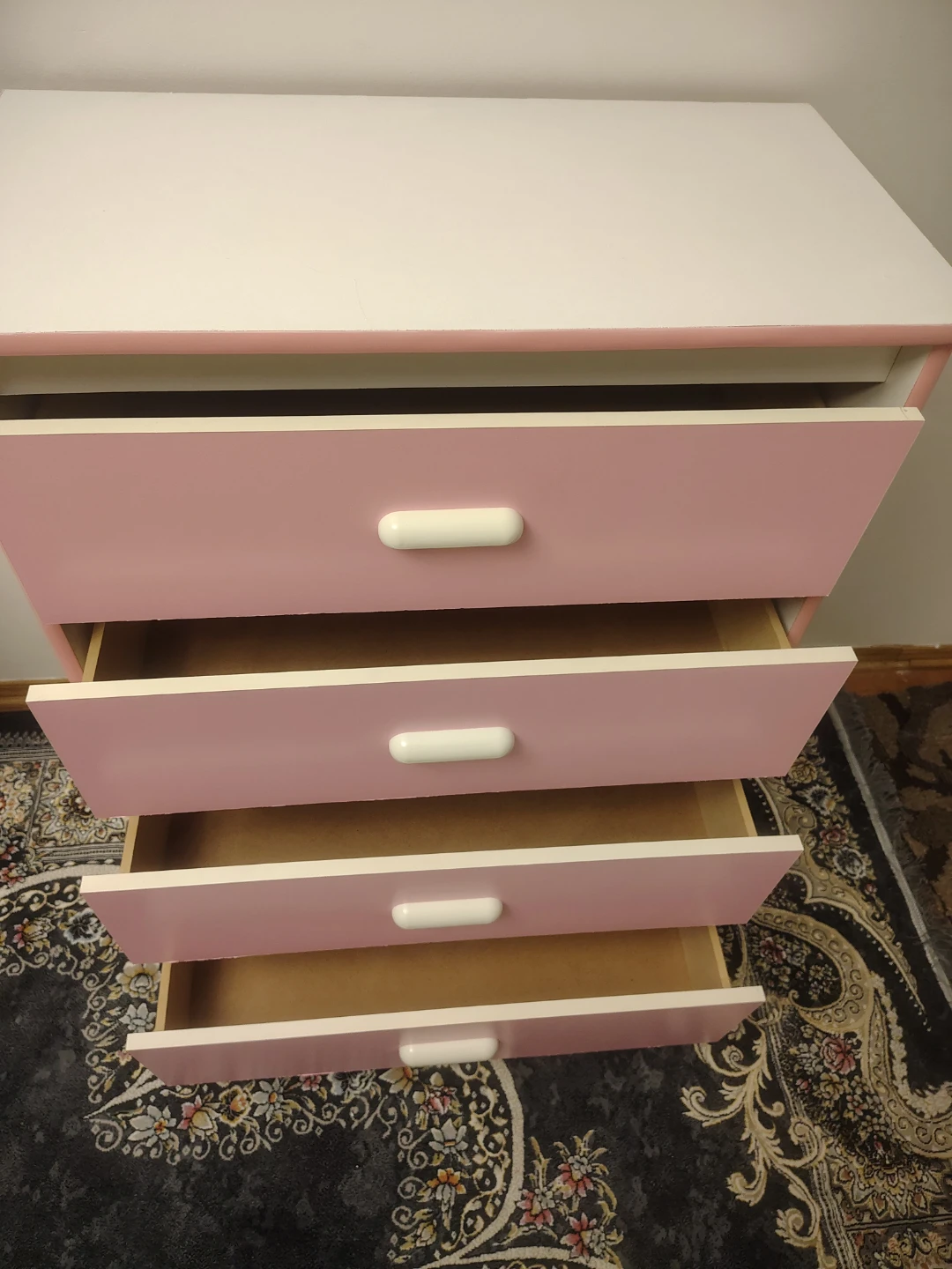 White and Pink 4-Drawer Chest - photo 4