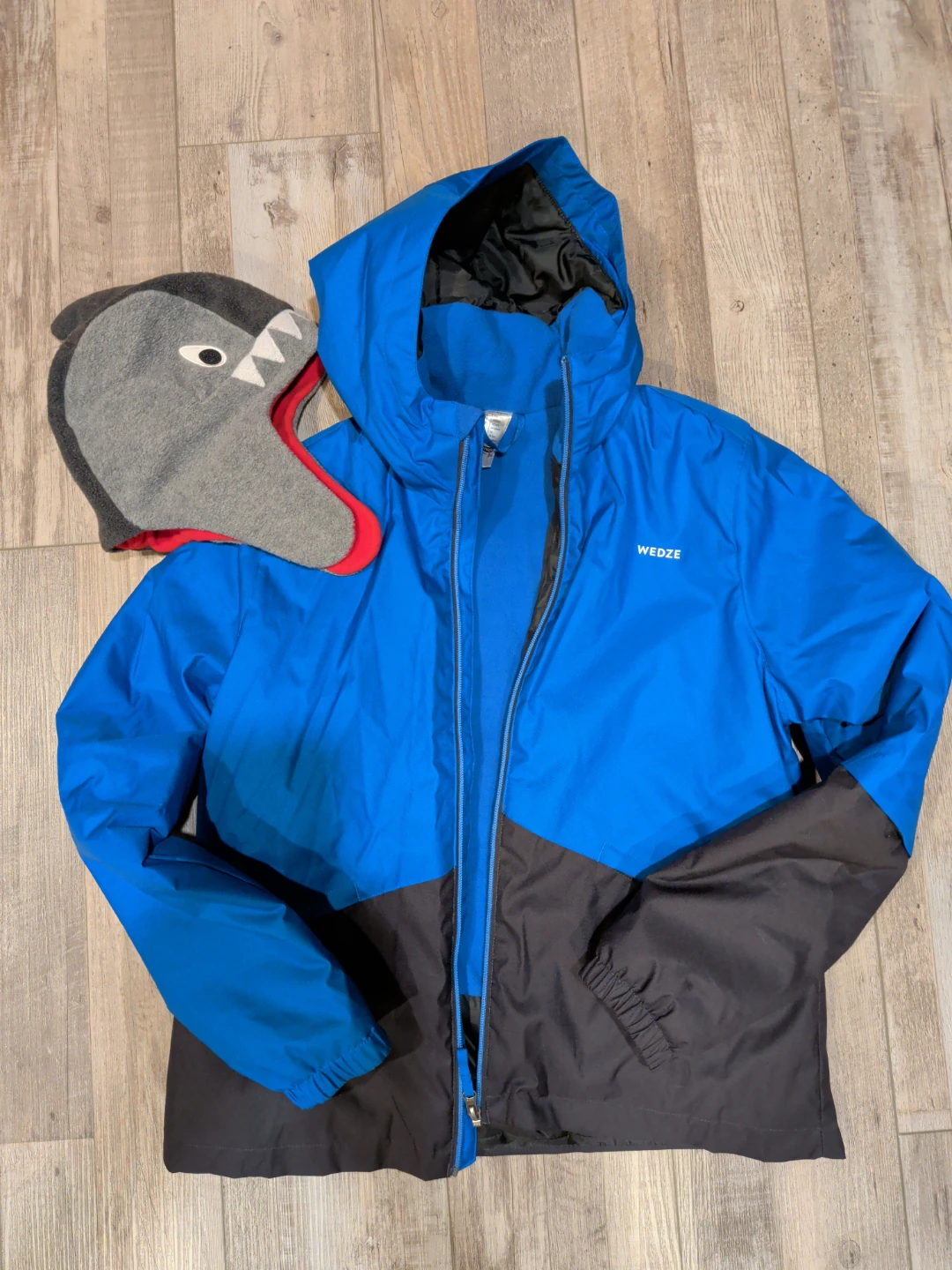 Kids jacket size 12 with head