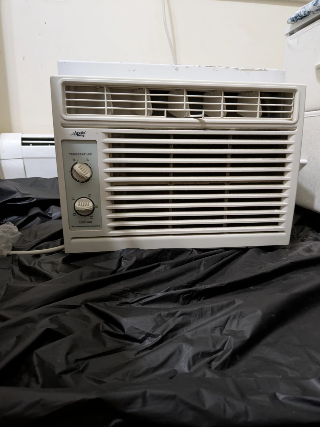 Arctic King Window Air Conditioner - photo 2