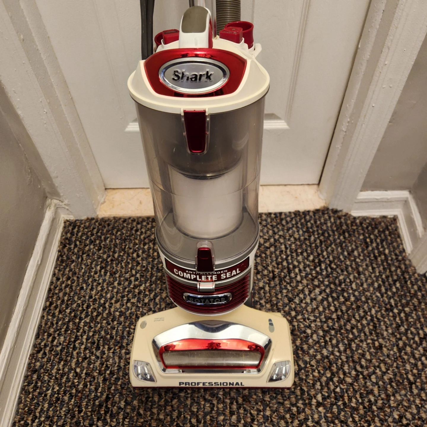 Ultimate deep-cleaning bundle—all attachments and spare filters - photo 2