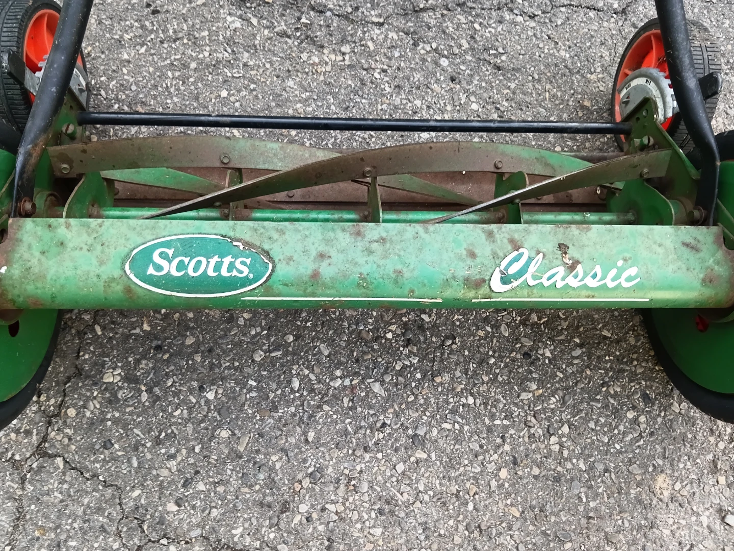 Scotts Classic Push Reel Lawn Mower - photo 3