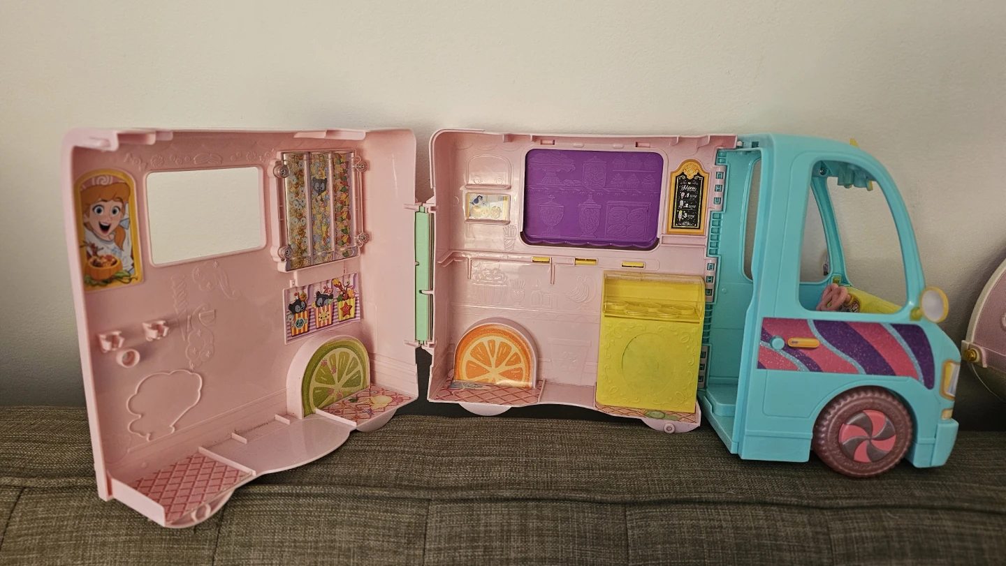 Disney Princess Ice Cream Truck - photo 2