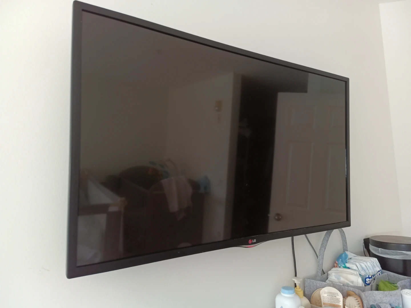 44 inches LG Cinema 3D Smart TV - photo 5