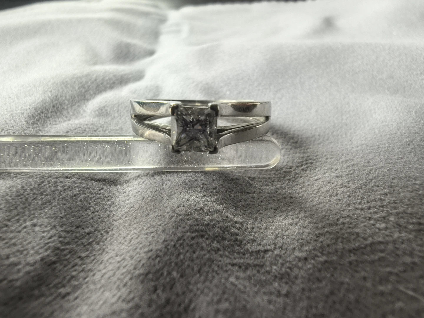 19K White Gold Princess Cut Lab Diamond Ring