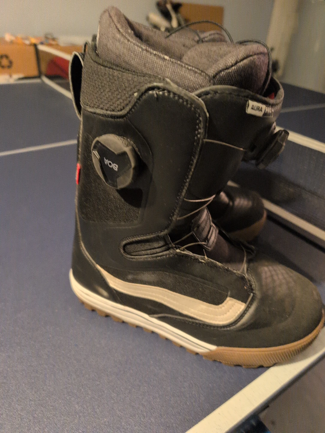 Vans Aura Pro Snowboard Boots Size 9