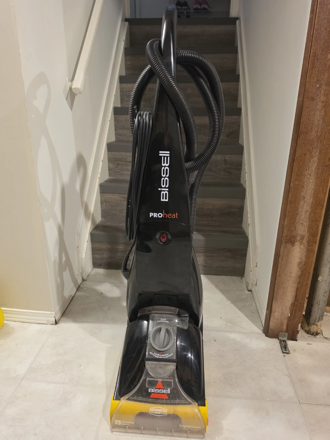 Bissell ProHeat Carpet Cleaner - photo 2