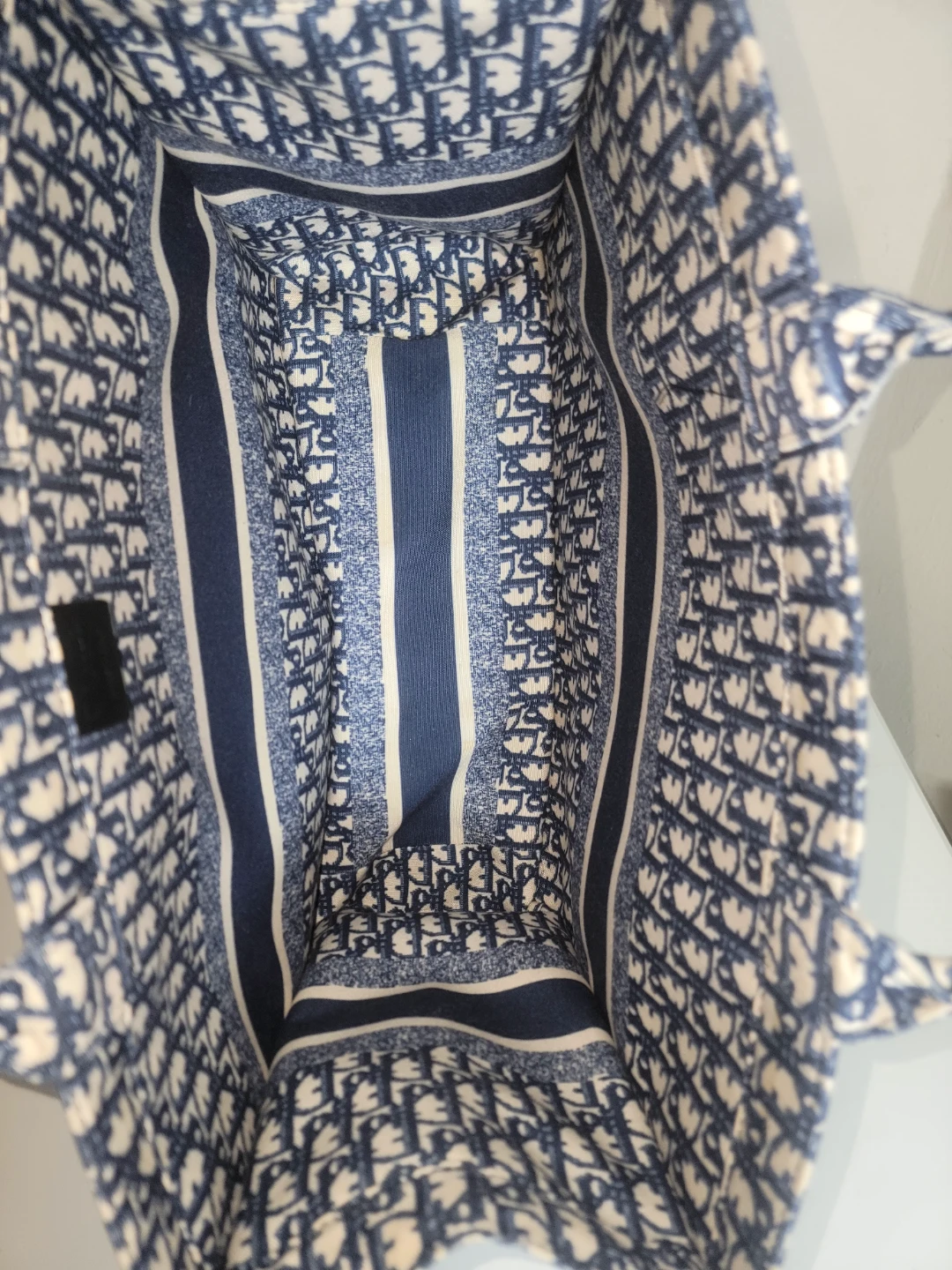 Christian Dior Book Tote - photo 4