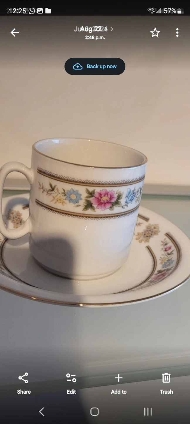 Set of 4 vintage floral demitasse cups and saucers - photo 3