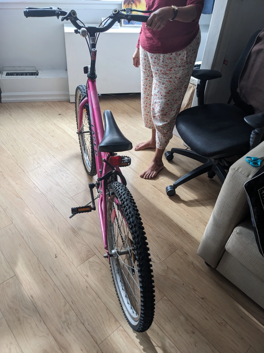 MUST GO THIS WEEK! Laser Triumph Pink Mountain Bike