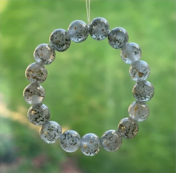 Clear and Gold Flecked Bead Bracelet