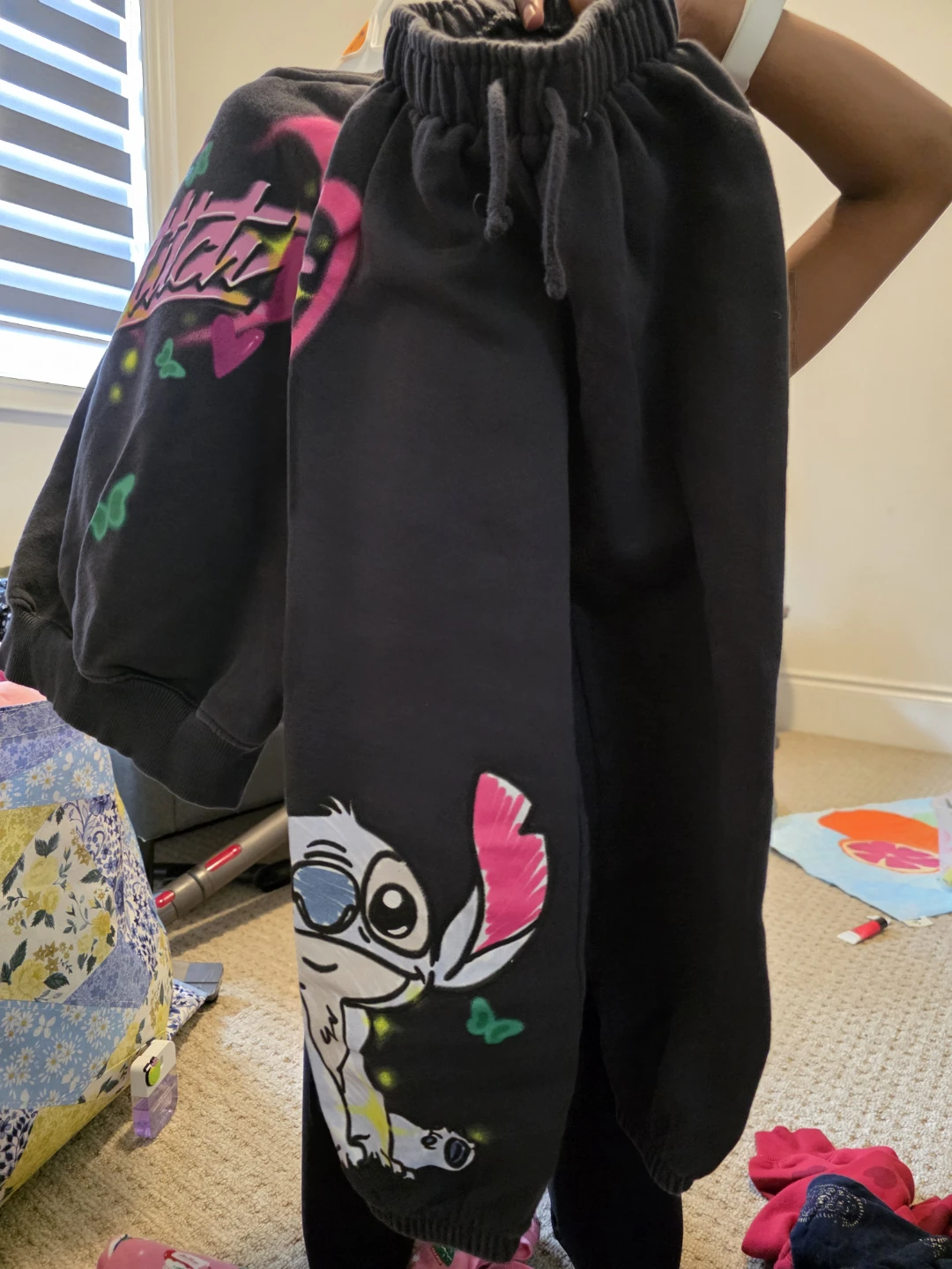 Zara Disney Stitch Sweatshirt Set, fits 6-7 - photo 3