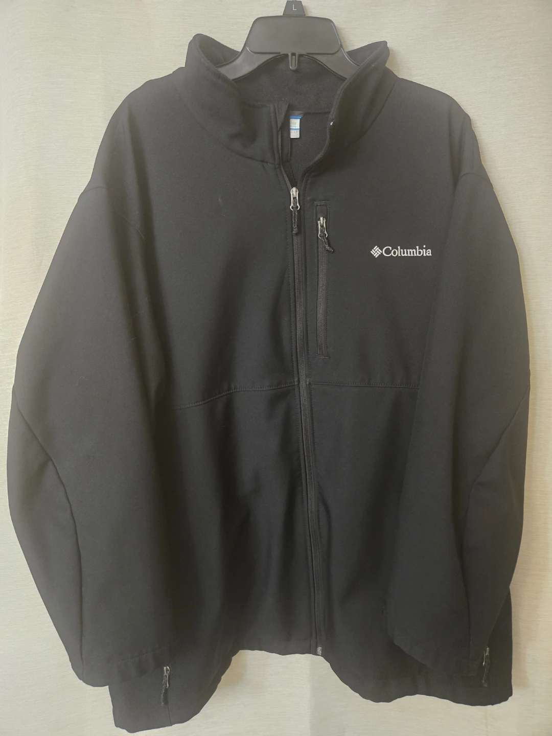Men's Columbia Jacket. 4XL Tall Black Ascender Softshell. EUC