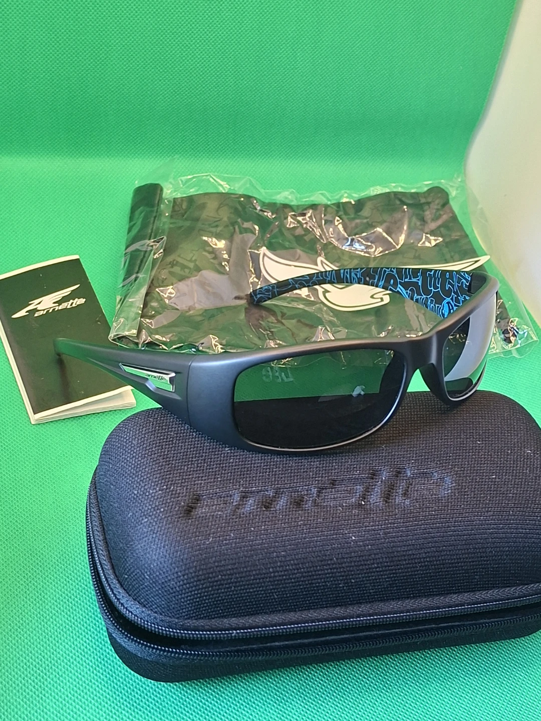 Arnette Hold Up AN4139 Sunglasses Matte Black Blue Print NIB