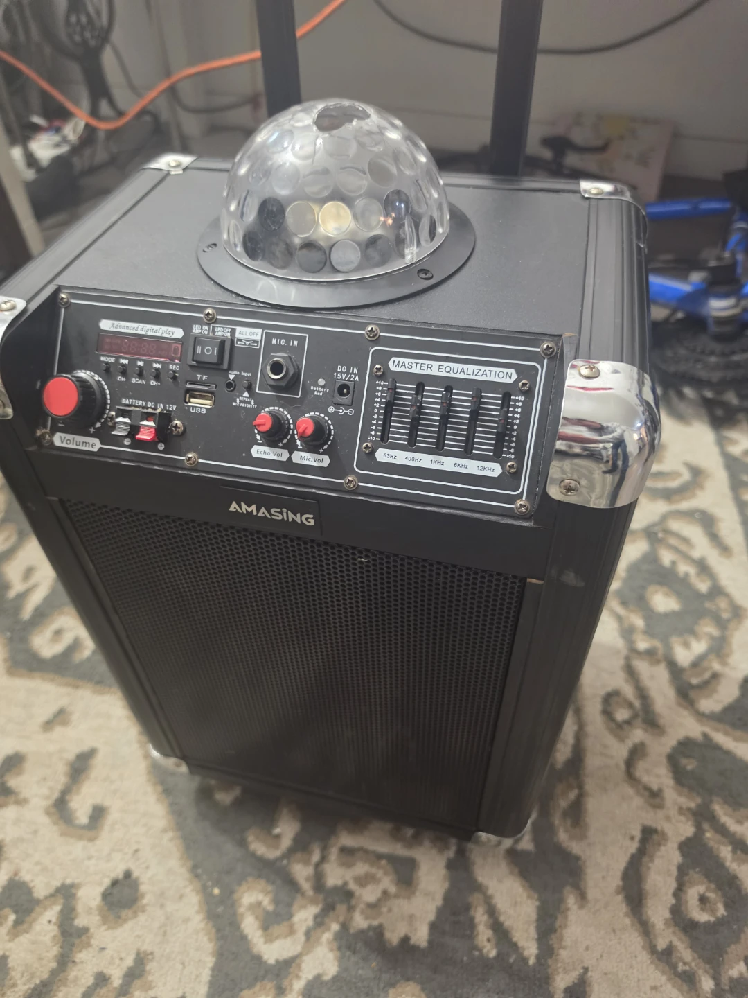 AMASING Karaoke Speaker with Disco Light