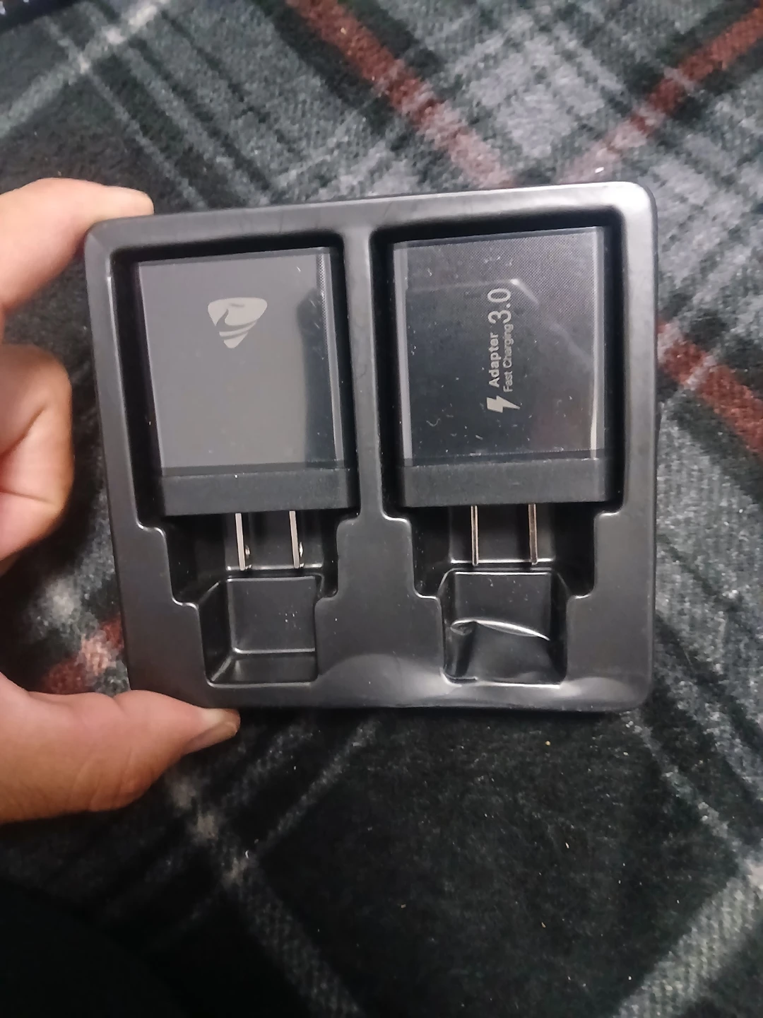 2-Pack 4-Port USB Wall Chargers - photo 2
