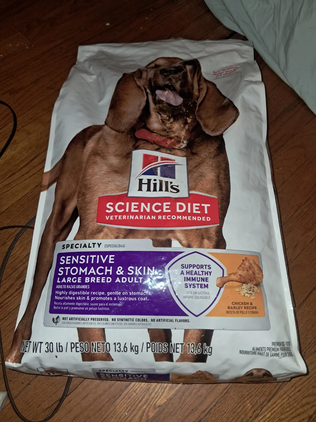 Hill's Science Diet Large Breed Sensitive Stomach & Skin
