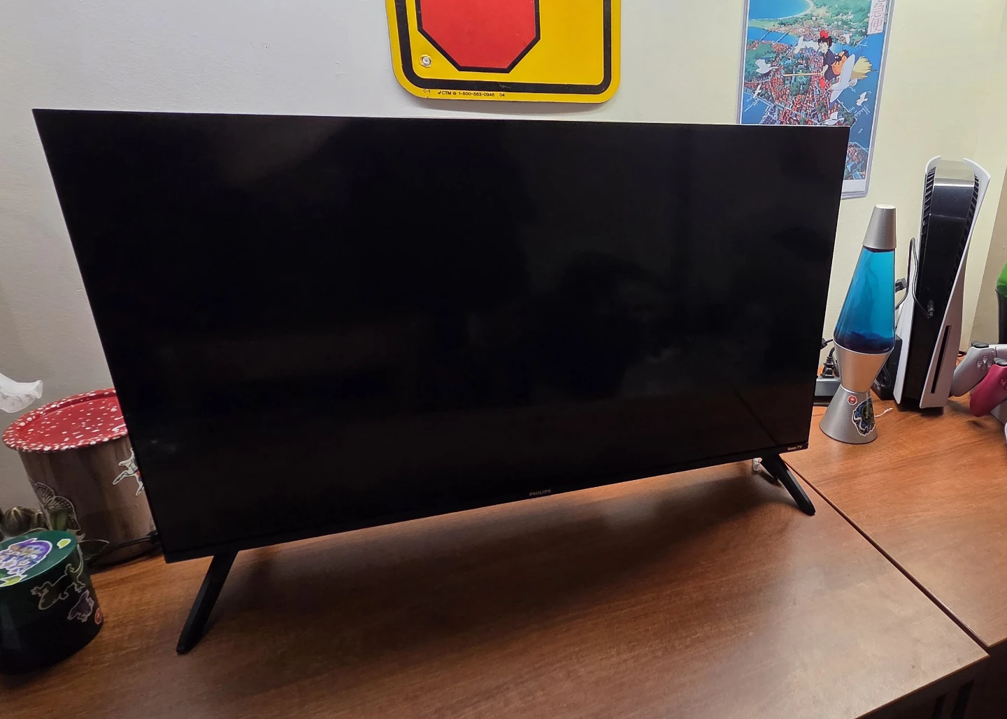 NEW 32" Roku Smart TV