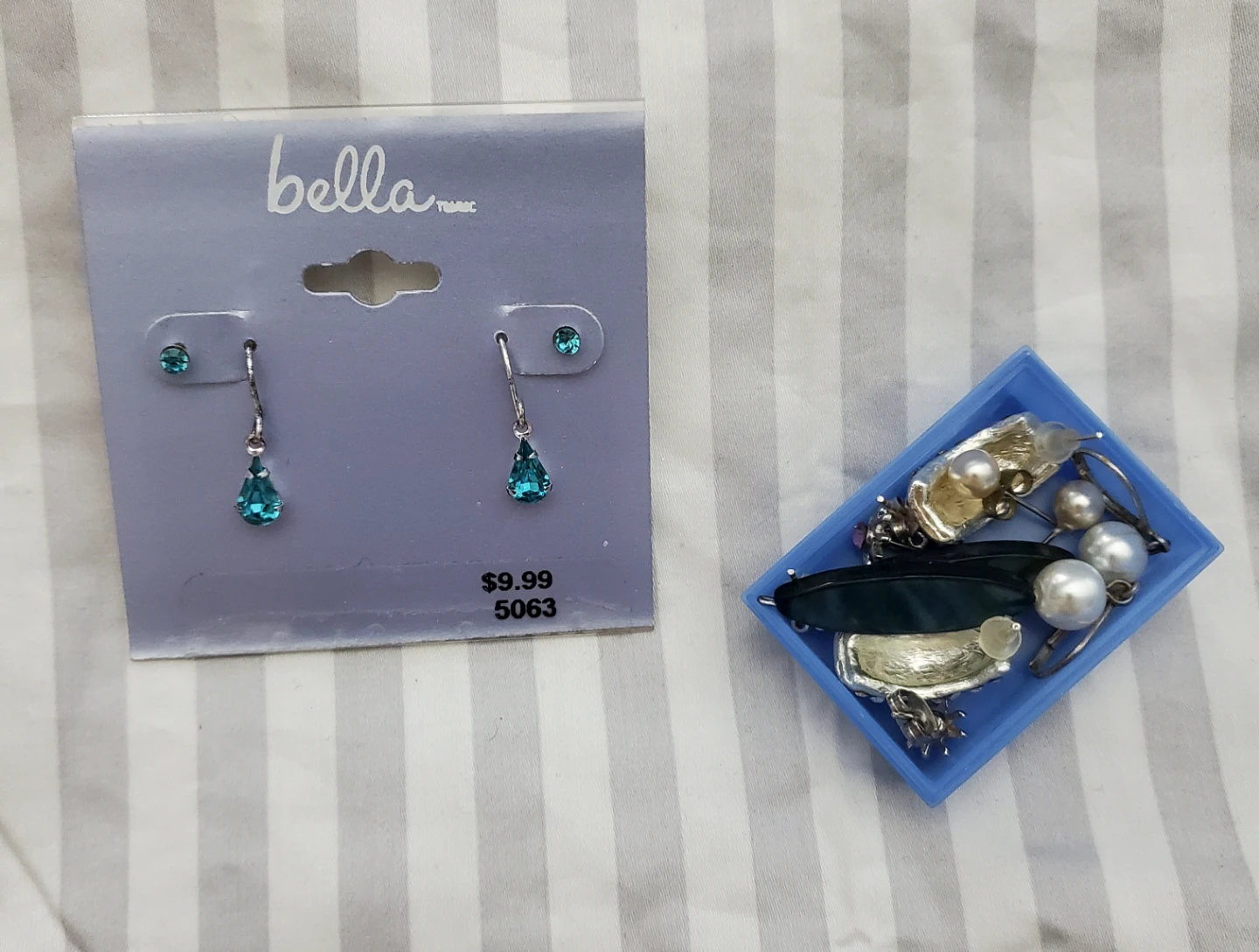 Bundle of 7 pairs of earrings - photo 2
