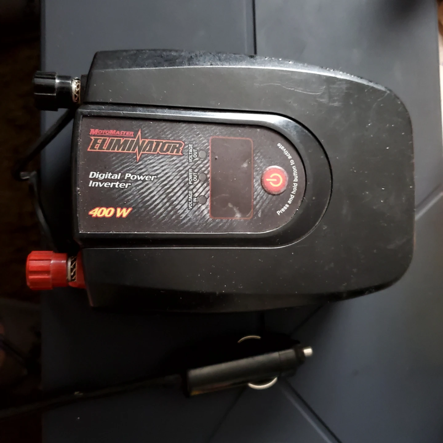 MotoMaster Eliminator 400W Digital Power Inverter