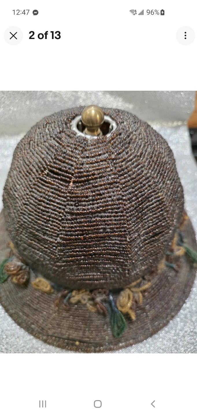 Vintage glass-beaded Art Deco "lady's Sunday hat" lamp shade - photo 2