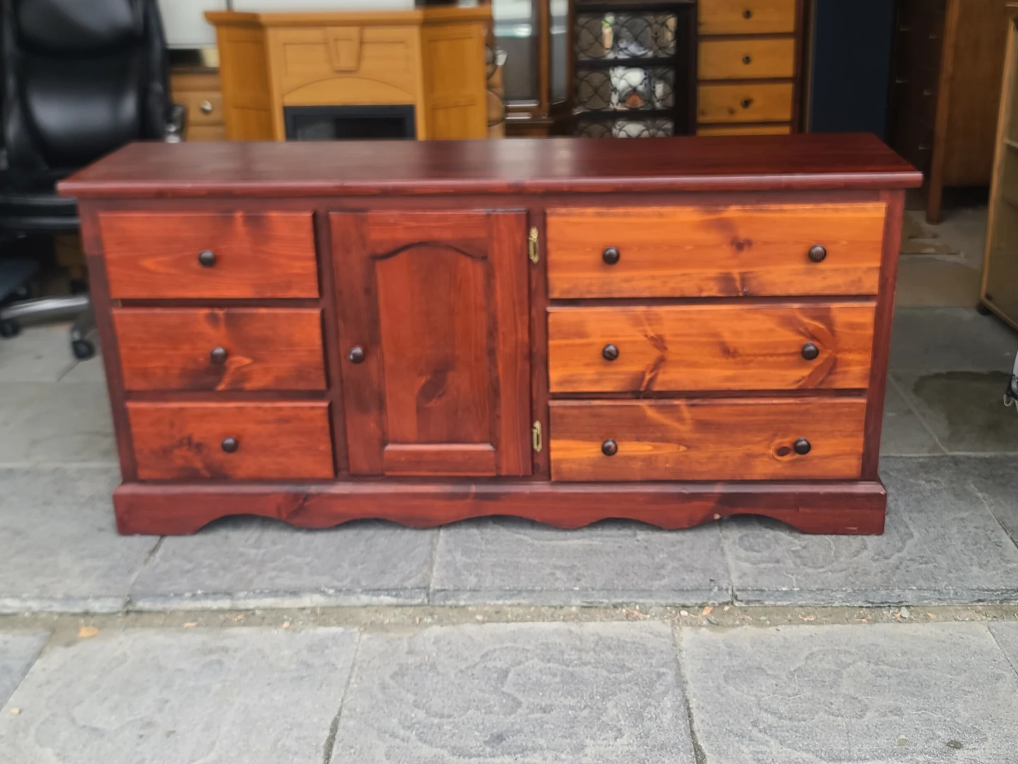 Solid Pine 6-Drawer Dresser with Centre Storage Cabinet