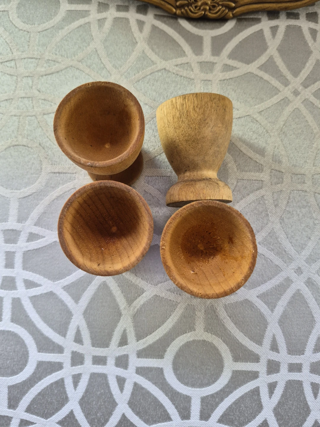 Vintage Wooden wine cup holder with a heart cut on top - photo 3