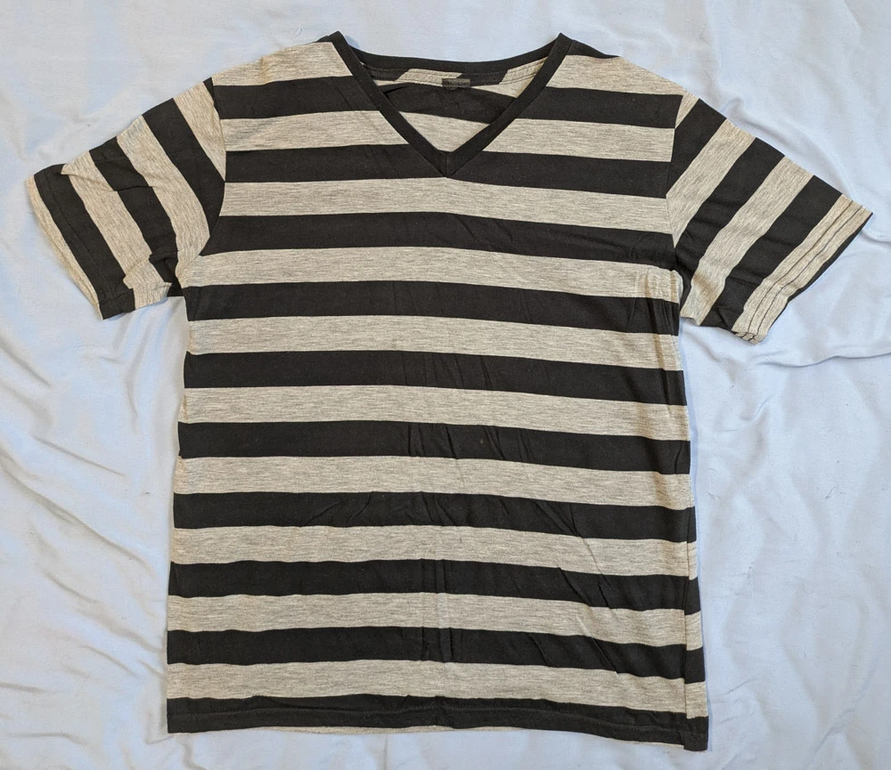 Cotton T-Shirt Size S - EXCELLENT CONDITION