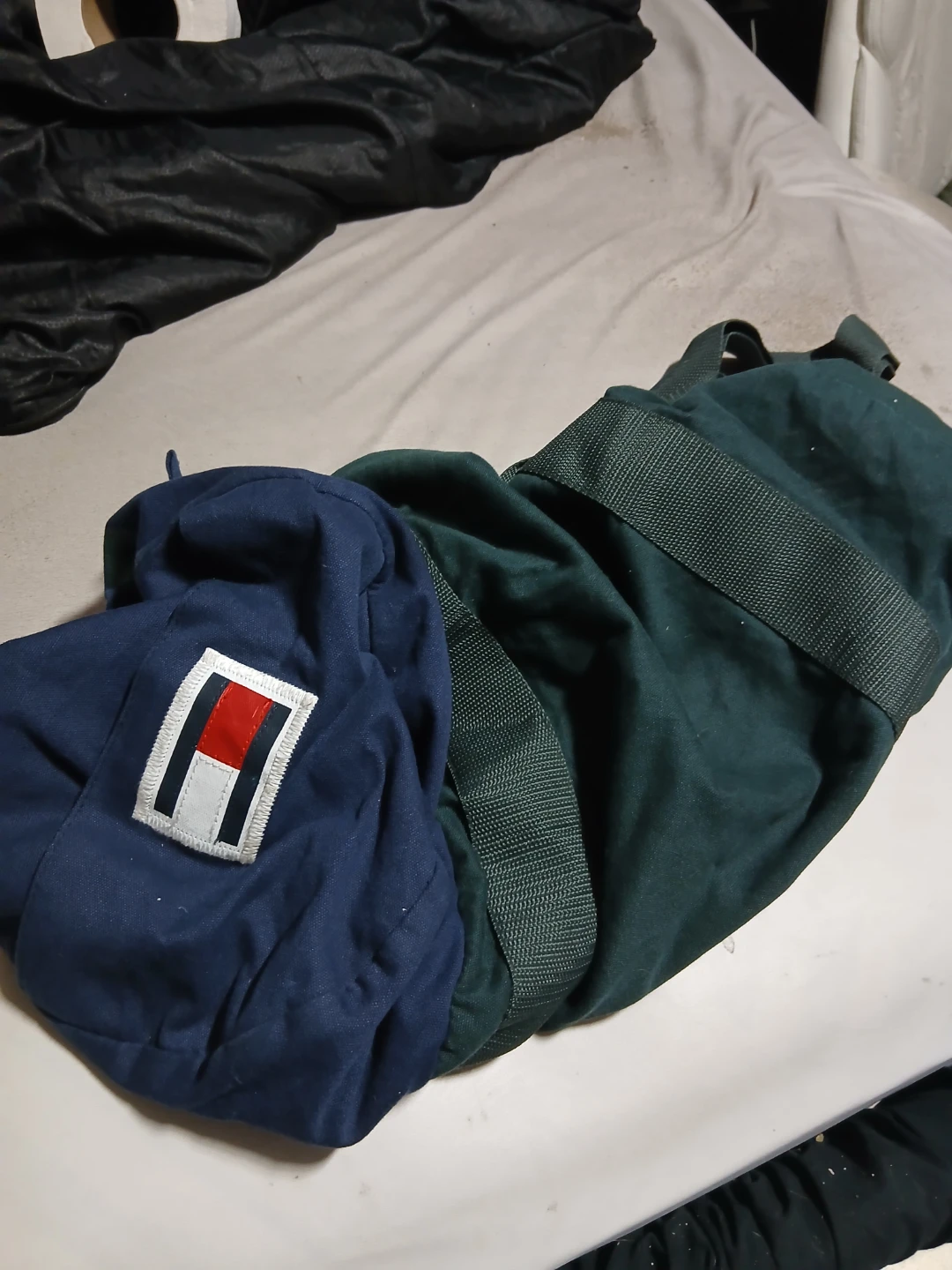 Tommy Hilfiger duffel bag