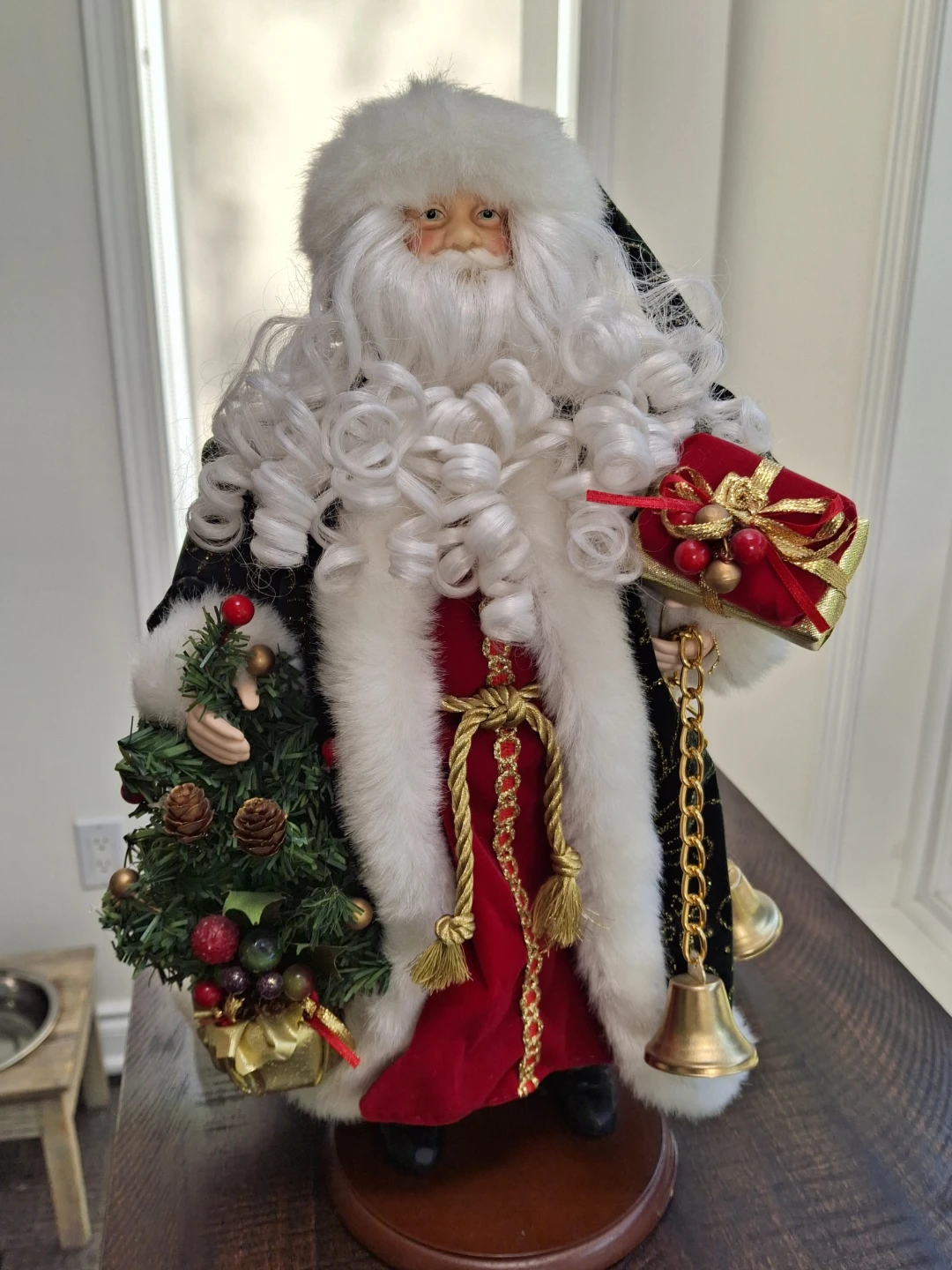 16" Santa