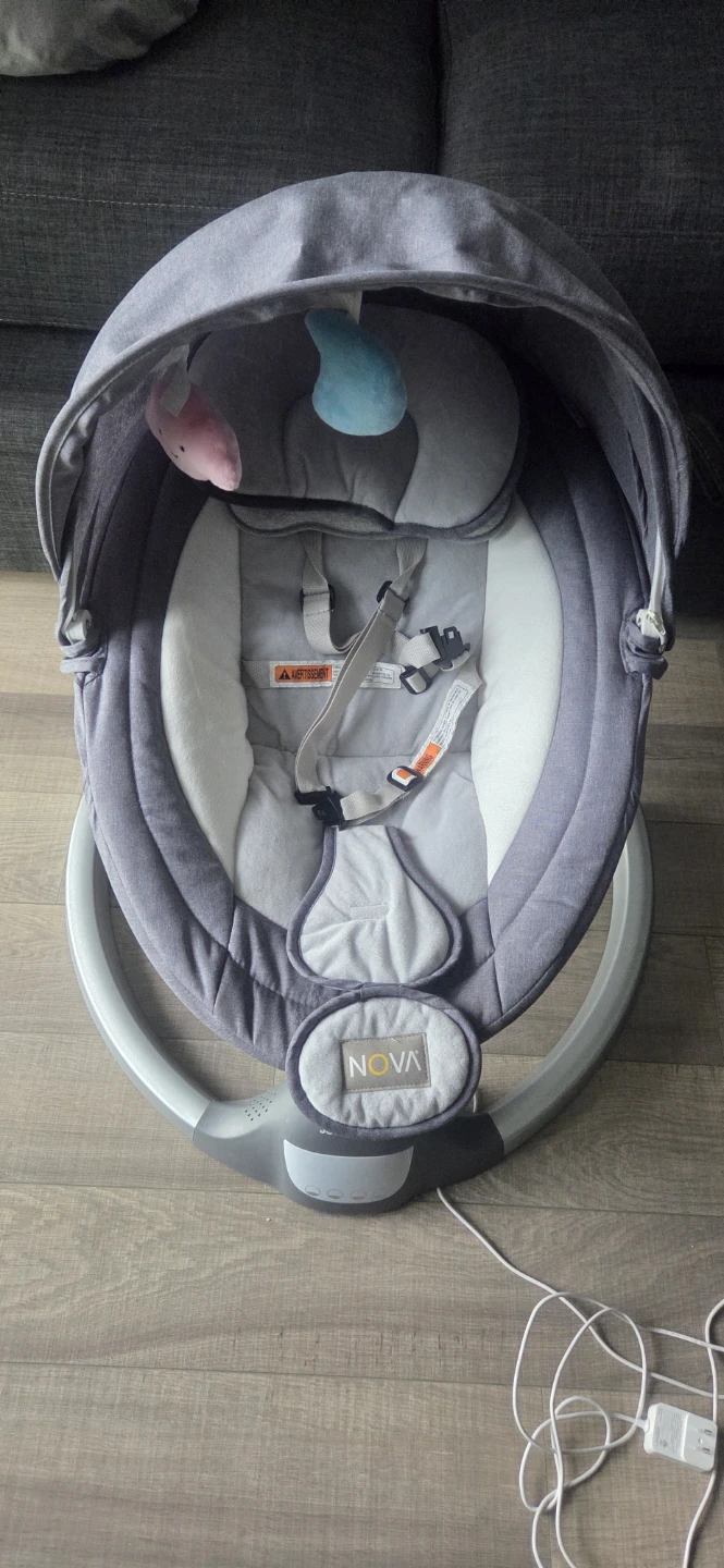 Signature swing - gray, excellent condition