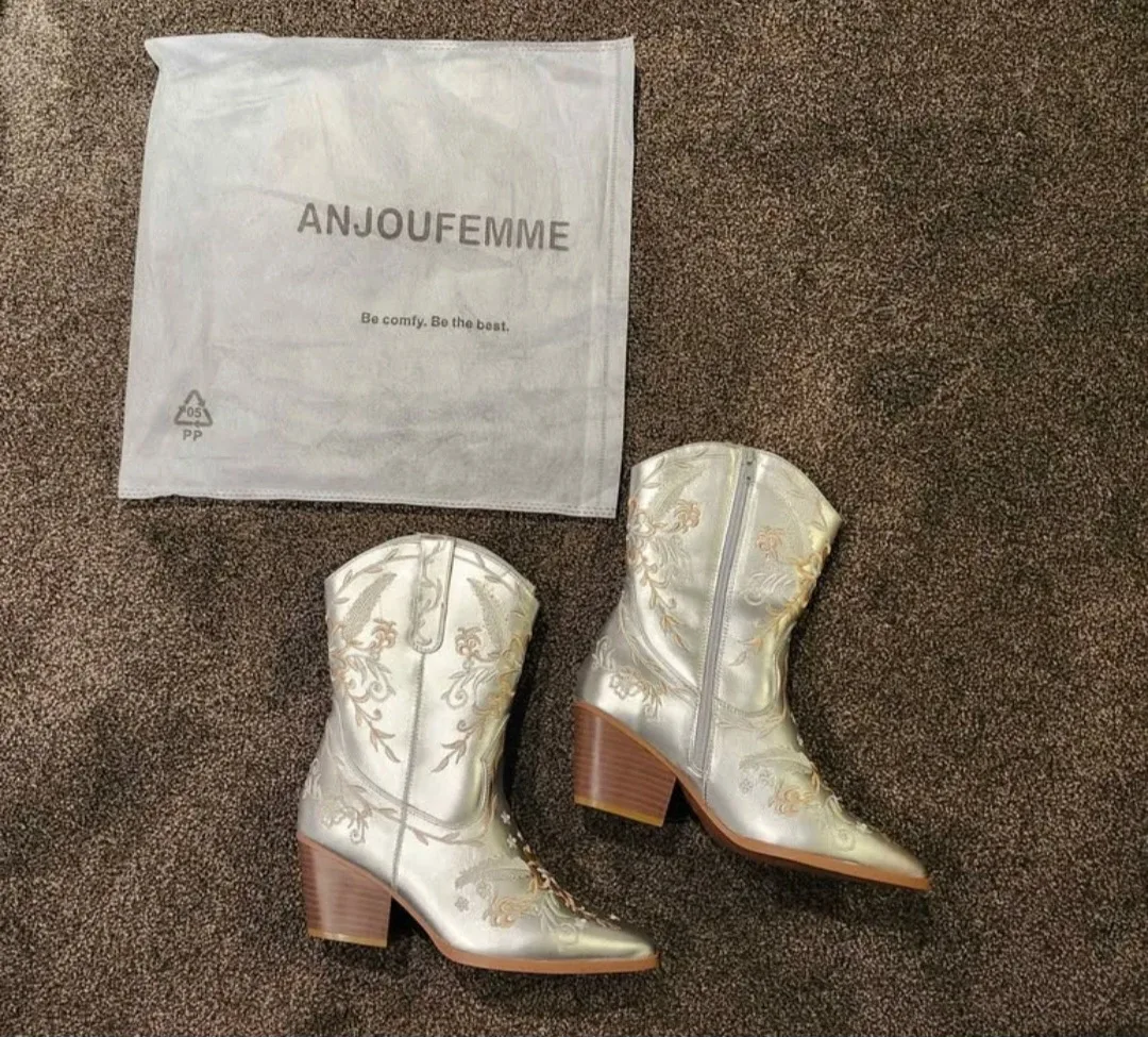 Anjoufemme Silver Embroidered Cowboy Boots - photo 4