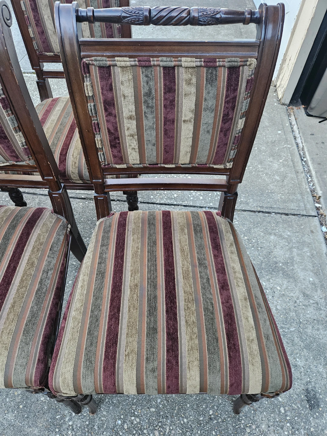 9 beautiful velvet chairs - photo 4