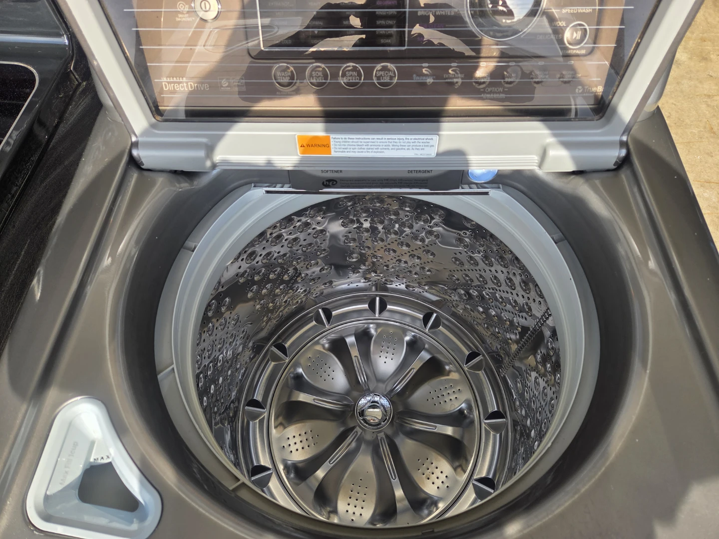 LG WaveForce Washing Machine