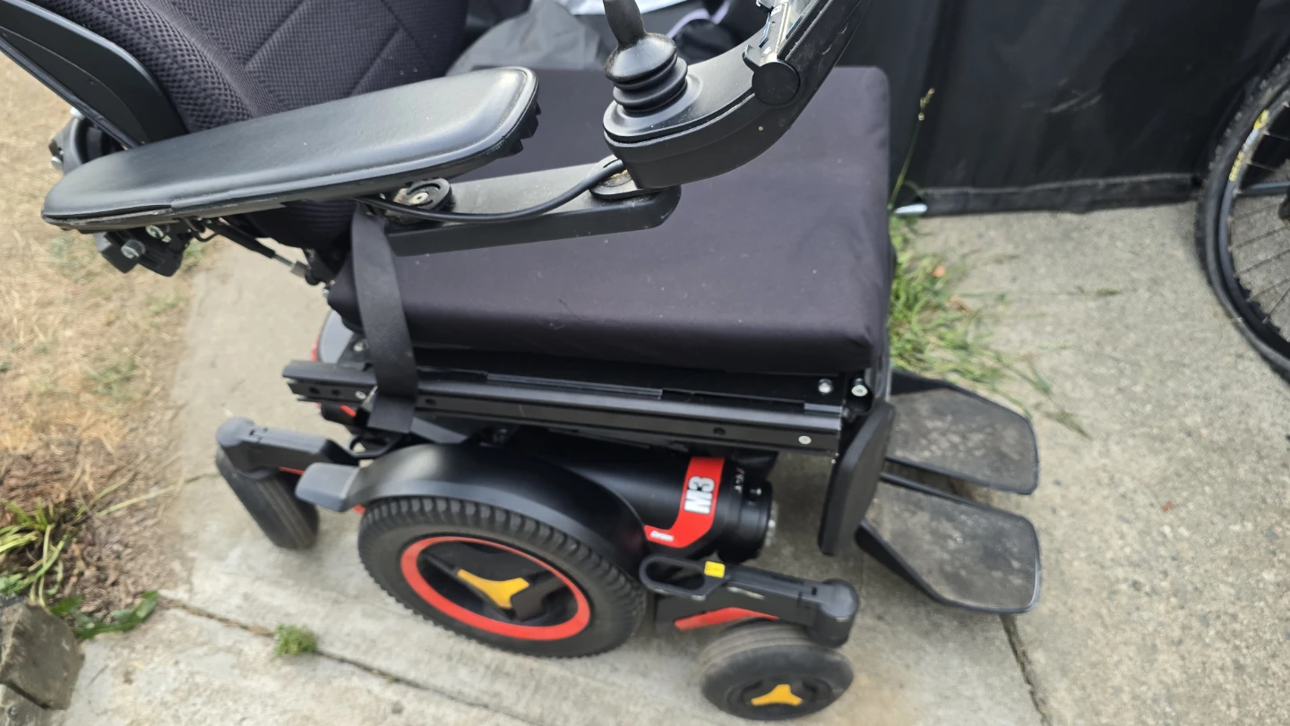 Permobil M3 Power Wheelchair Full Power Recline, Tilt & Lift - photo 3