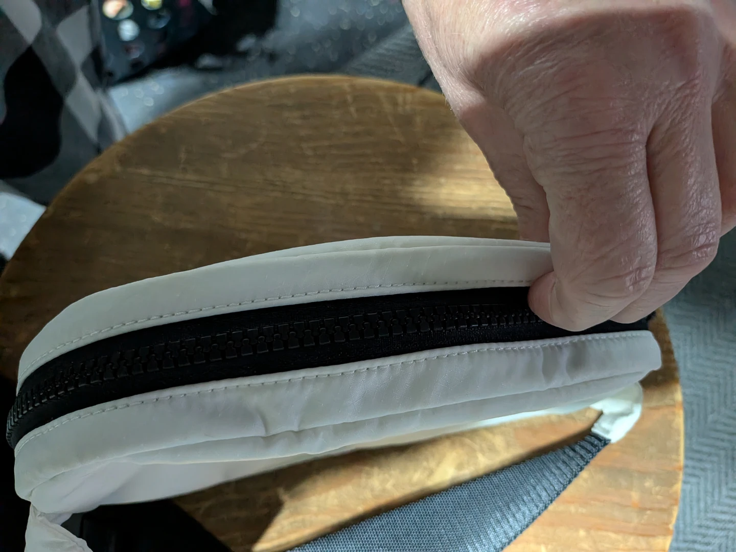 Lululemon Belt Bag - photo 2