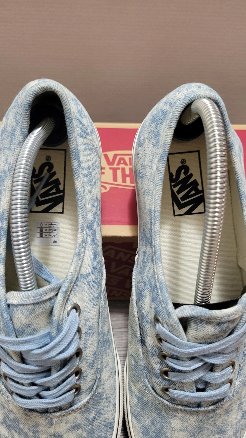 Vans Authentic Light Blue Denim Sneakers Size 10.5 M - photo 2