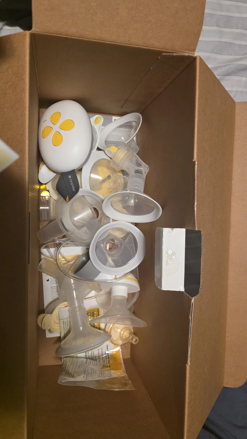 Medela Breast Pump and Bravado Nursing Bra - photo 2