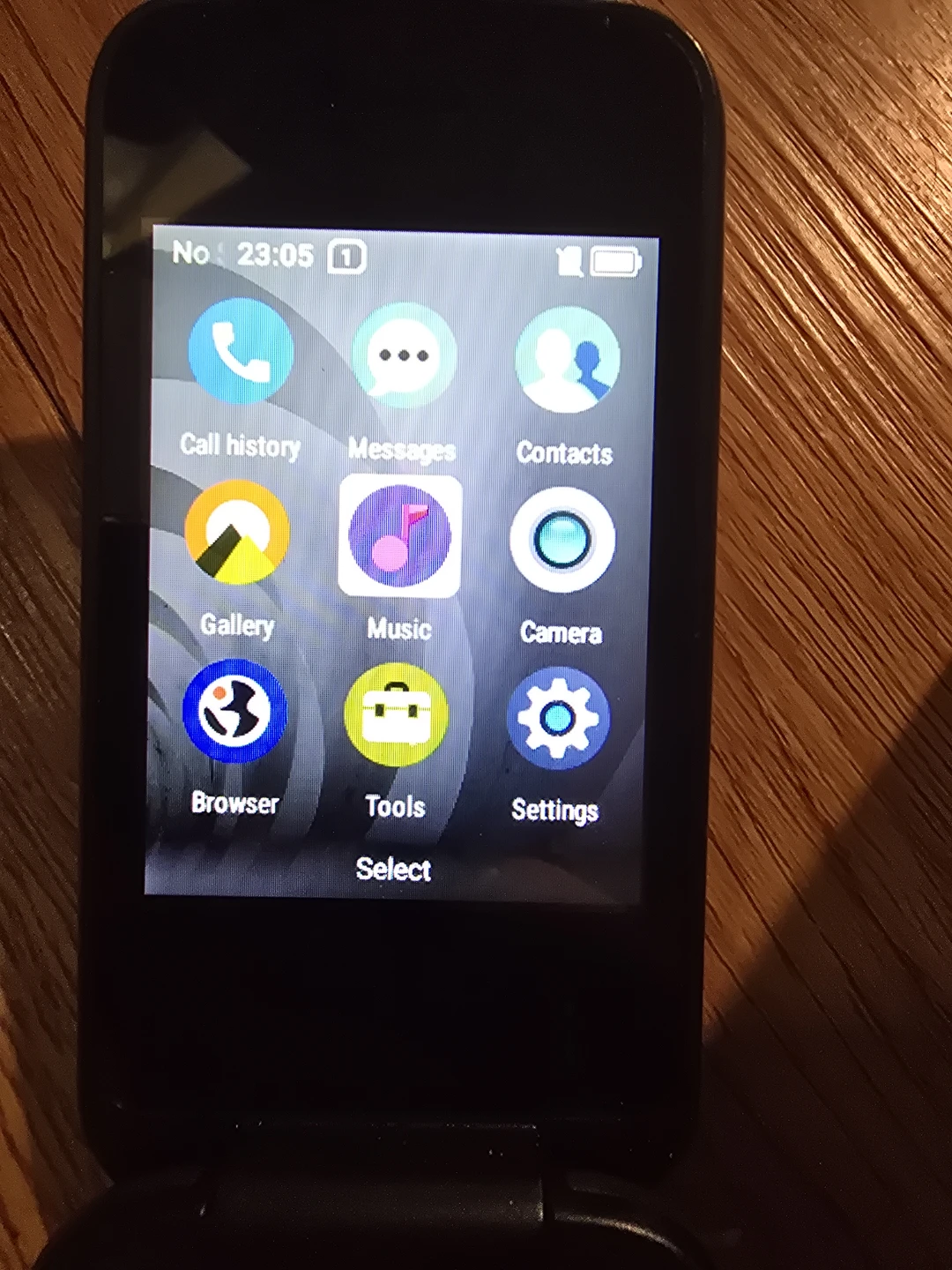 TCL Flip Phone 4058e - photo 3