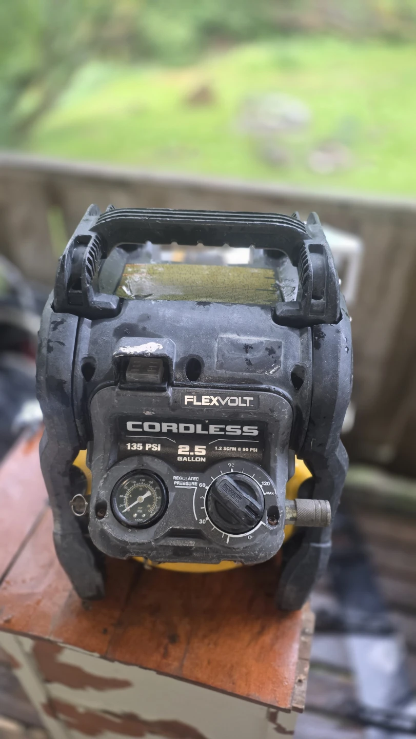 DeWALT 60V MAX Cordless Air Compressor