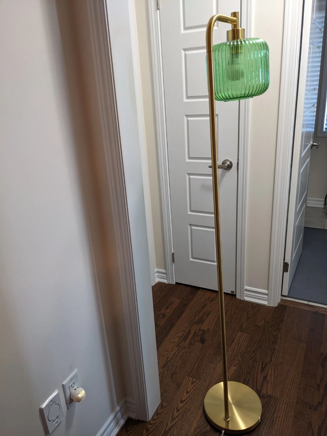 Floor lamp