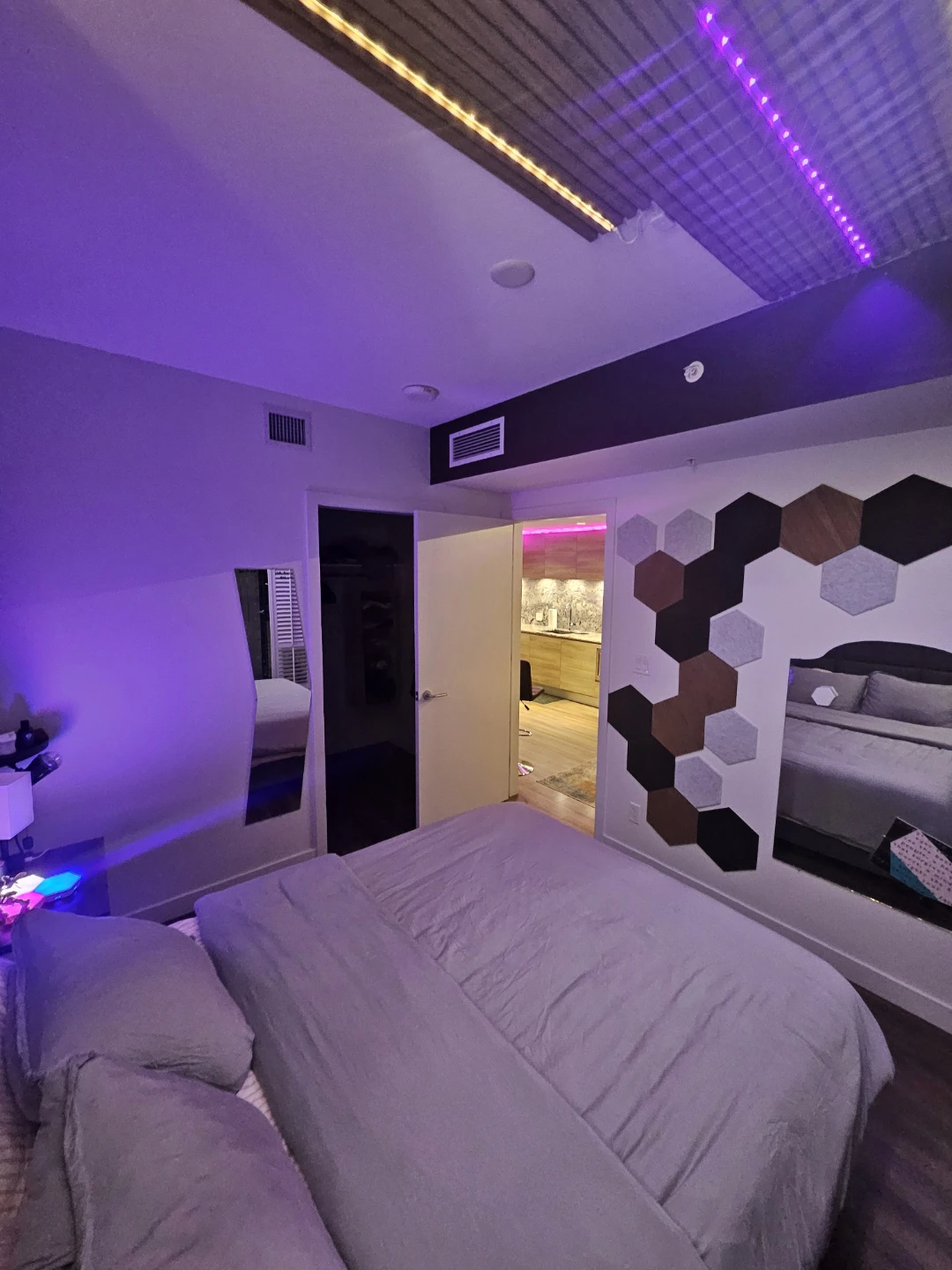 One bedroom condo for rent - photo 3