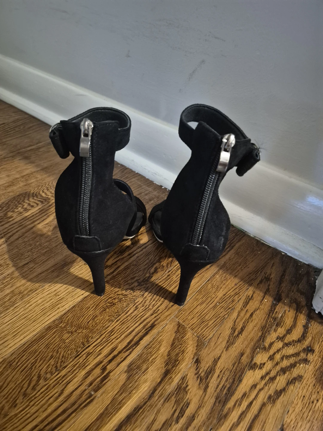Black Heeled Sandals - photo 3