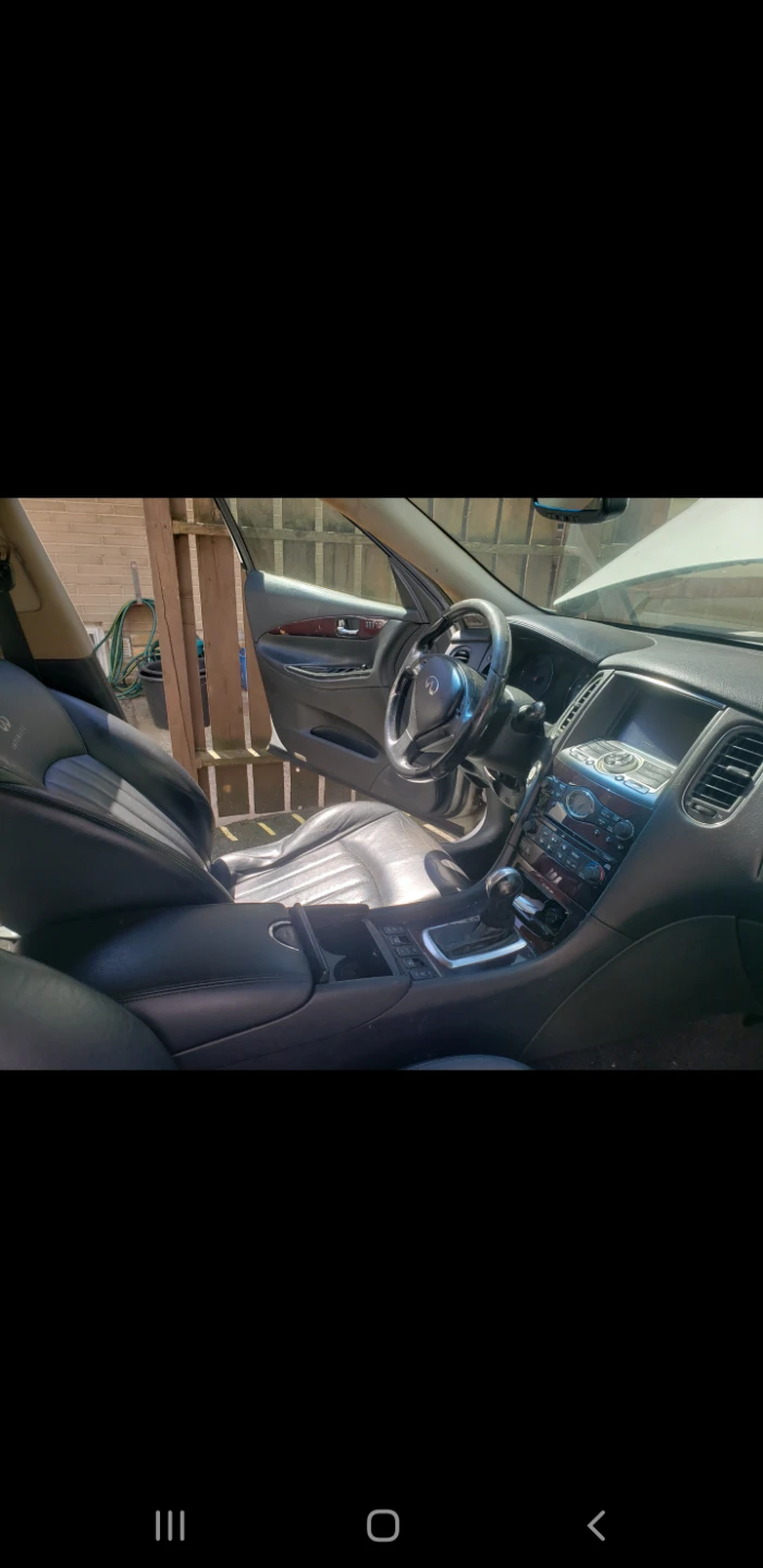 Infiniti EX35 SUV - photo 4