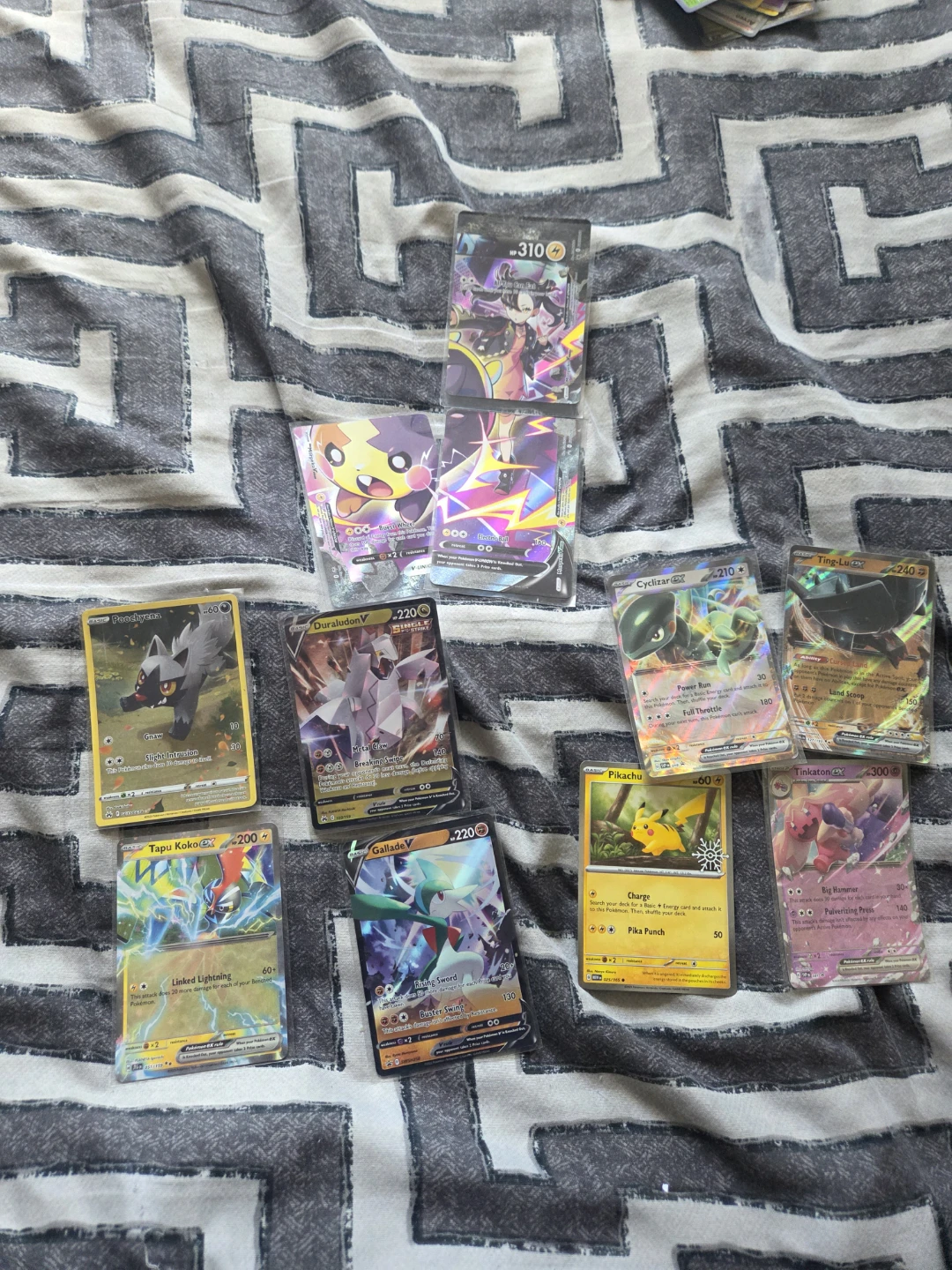 Assorted Pokemon Trading Cards Set